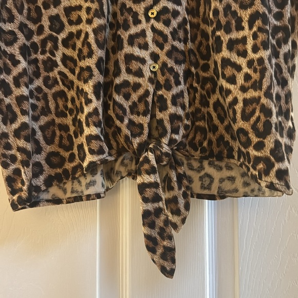 Michael Kors / Leopard Print Top - Picture 3 of 7